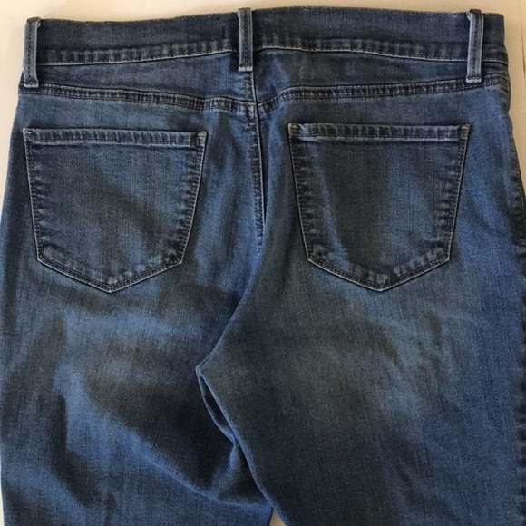 NYDJ Classic Cropped Jeans size 12 with Sequined Appliqué detail at hem - Picture 3 of 8